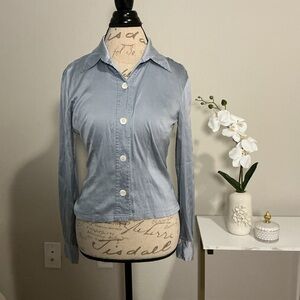 Banana Republic Women's Blue Button-Up Shirt